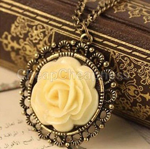 Vintage yellow rose pendant