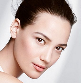 Clarins: Win Free Samples + 10% Off