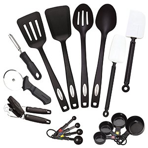 Farberware Classic 17-Piece Set Just $10.99 (Reg $17)