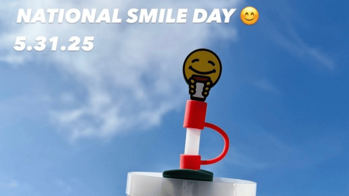 Free Smiley Straw Topper at Scooters Coffee – TODAY ONLY!